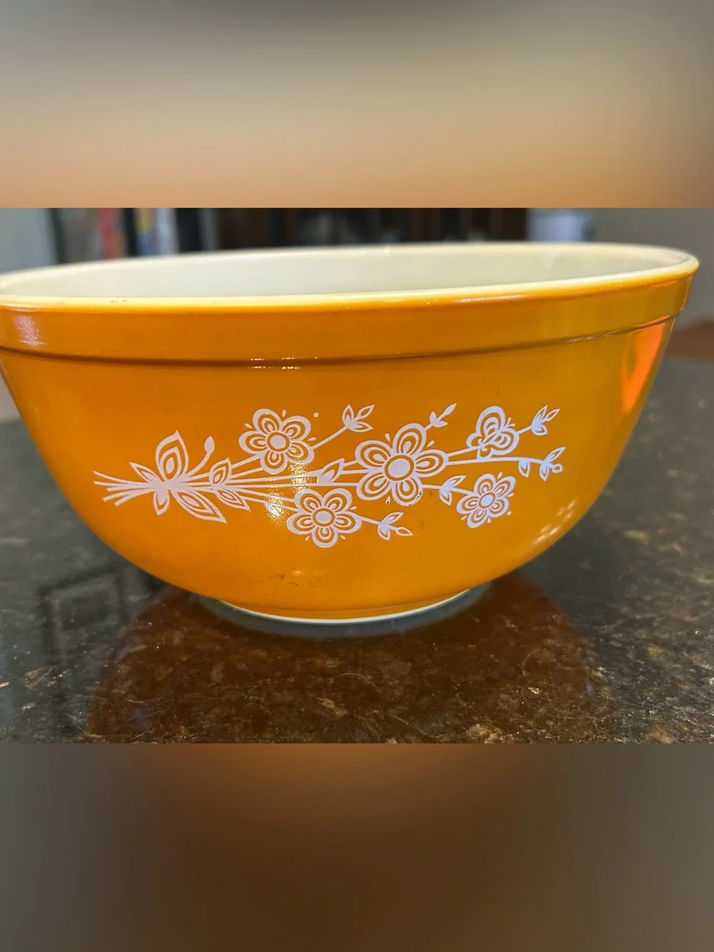 Butterfly Gold Pyrex 403 mixing bowl